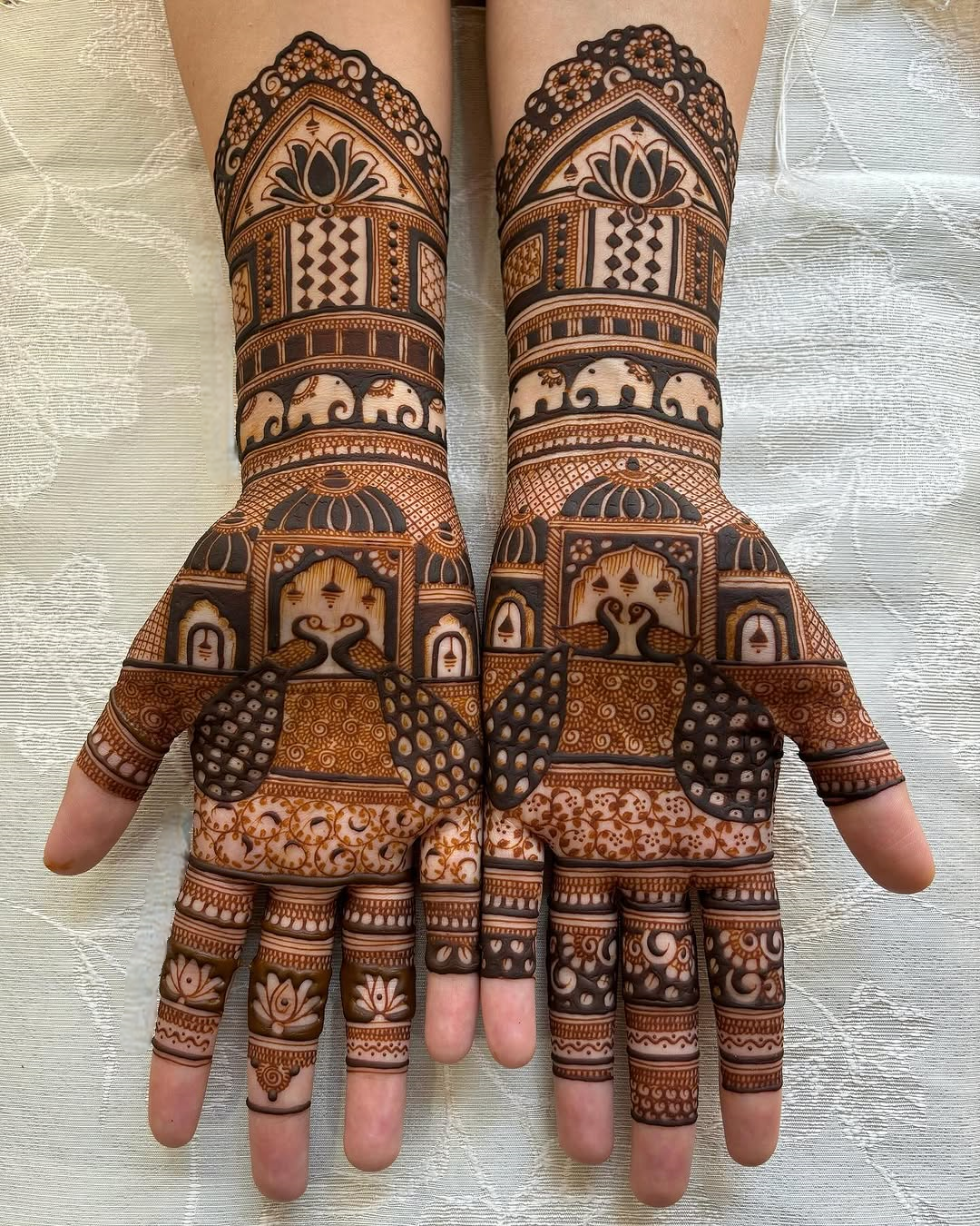 bridal mehndi with checks design